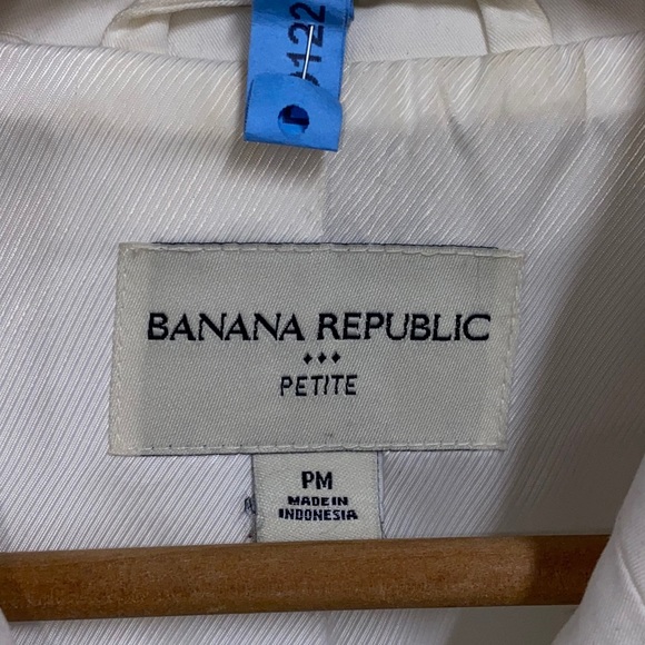 SOLD!!Banana Republic White Sexy Trench Coat - Picture 7 of 8